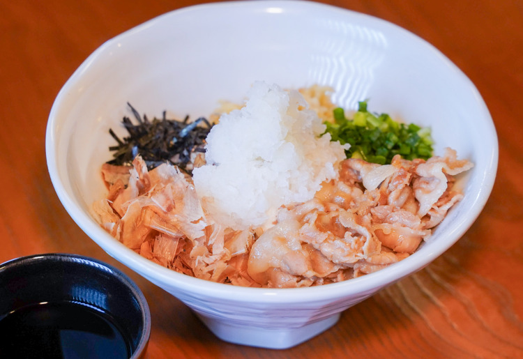 おろし肉ぶっかけ十割そば