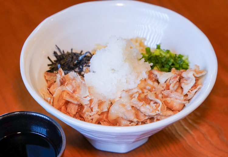 おろし肉ぶっかけ十割そば